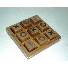 WOODEN TIC TAC TOE GAME 